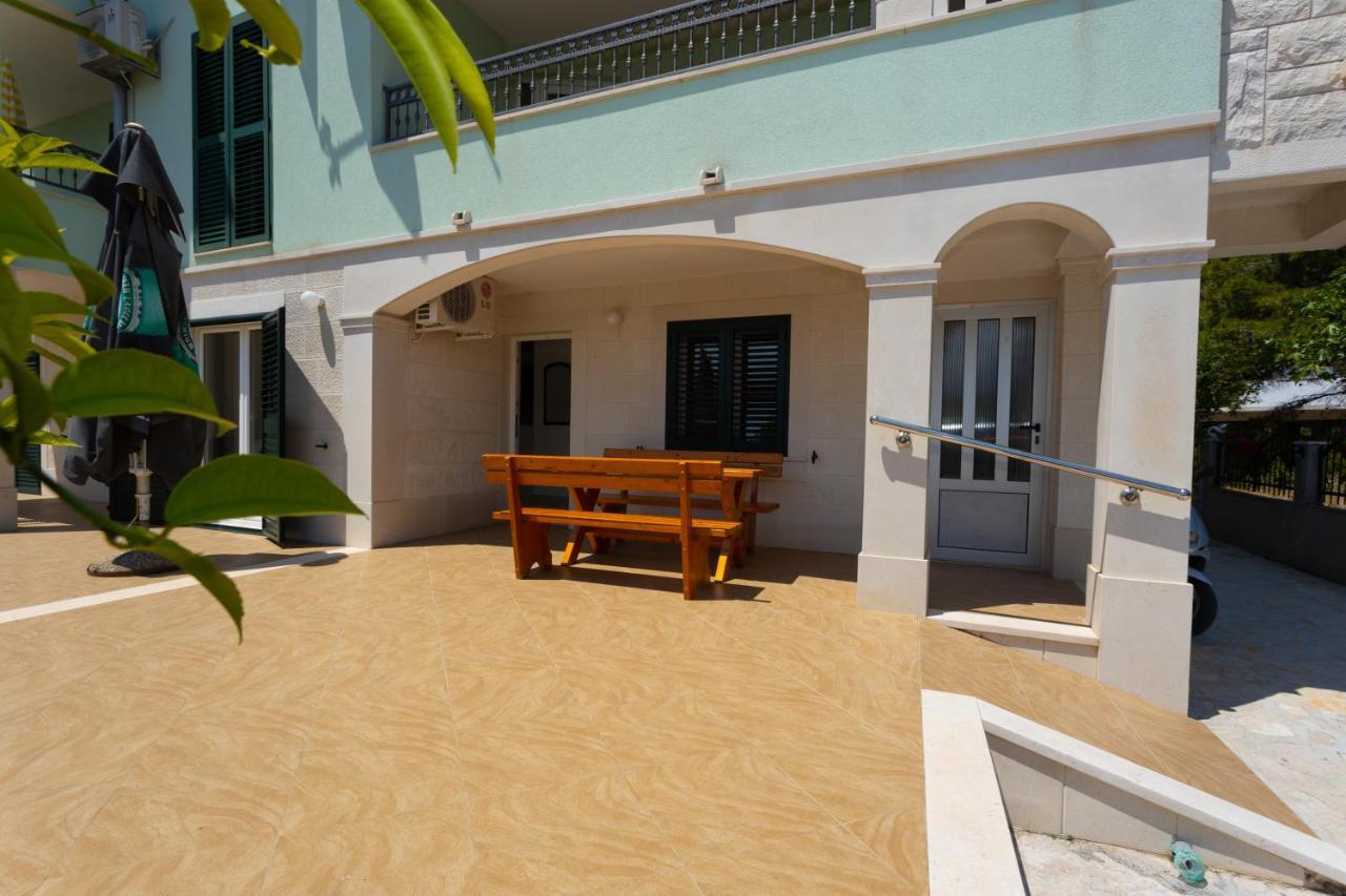 Apartmani Melisa Sumartin Extérieur photo