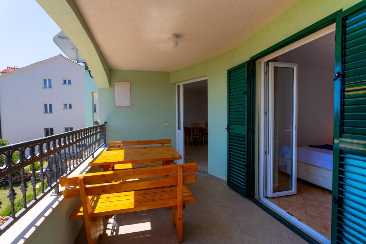 Apartmani Melisa Sumartin Extérieur photo