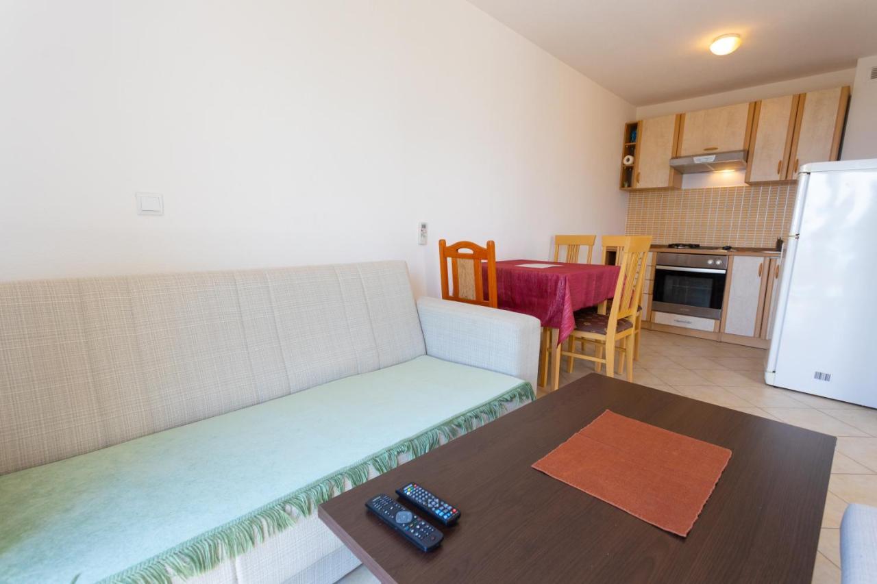 Apartmani Melisa Sumartin Extérieur photo
